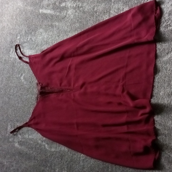 Torrid burgundy tank with lace insets - Picture 1 of 7